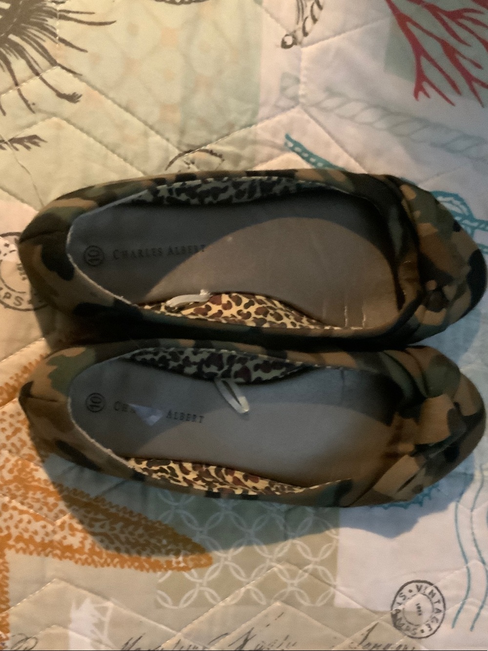 Charles Albert Camouflage Ballet Flats in Olive and Black